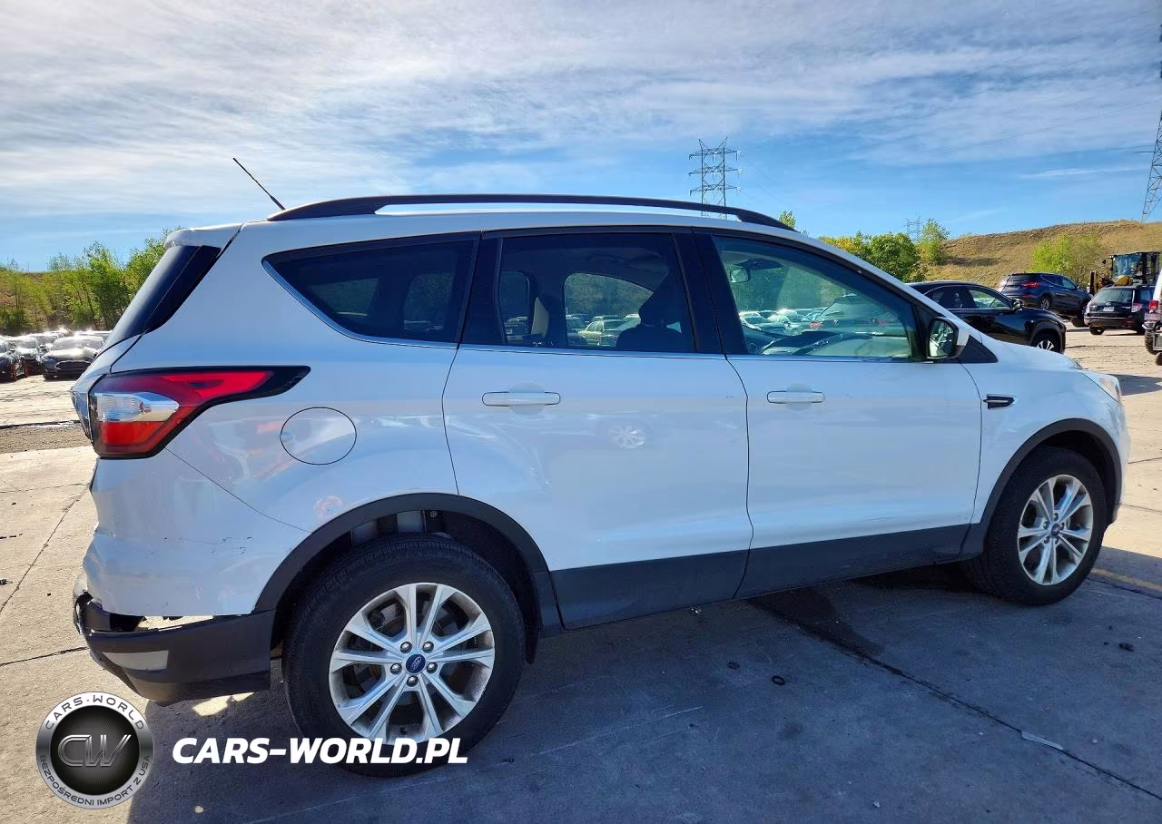 2018 Ford Escape Se VIN:1FMCU9G9XJUC64908 - 3