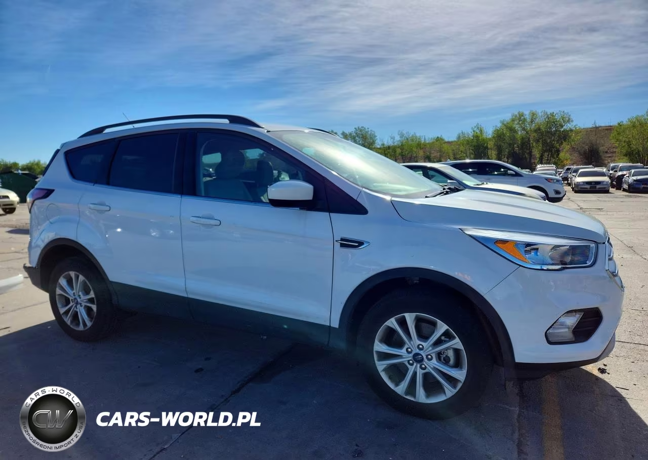 2018 Ford Escape Se VIN:1FMCU9G9XJUC64908 - 4