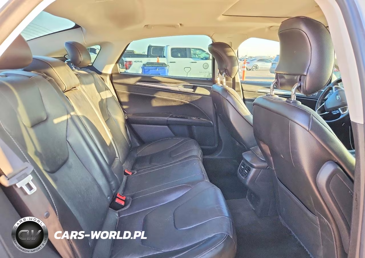 2014 Ford Fusion Titanium VIN:3FA6P0K92ER322072 - 10