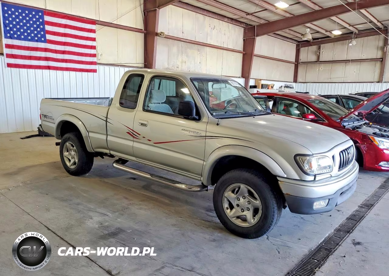 2003 Toyota Tacoma V6 VIN:5TEWN72N83Z258686 - 4