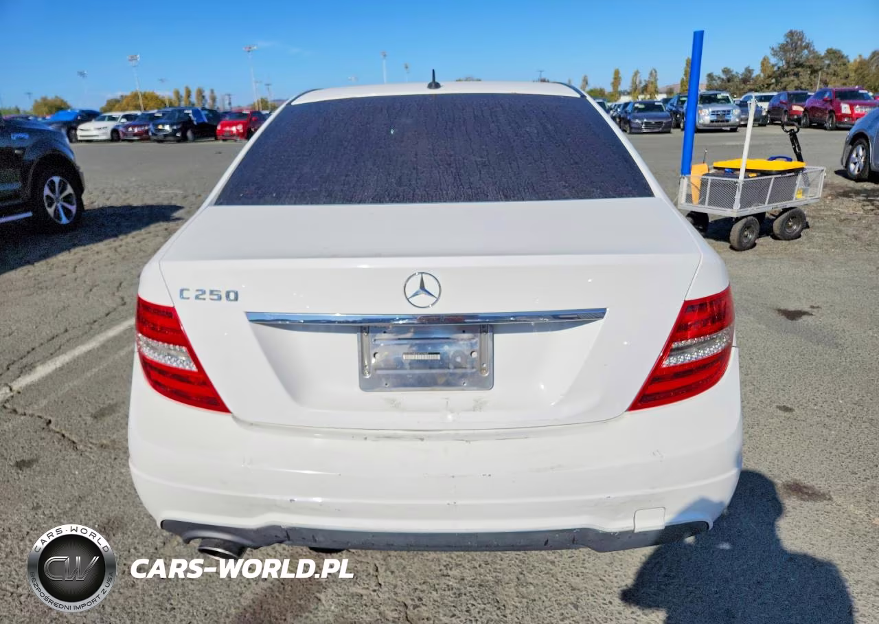 2013 Mercedes-Benz C 250 VIN:WDDGF4HB5DA747481 - 6
