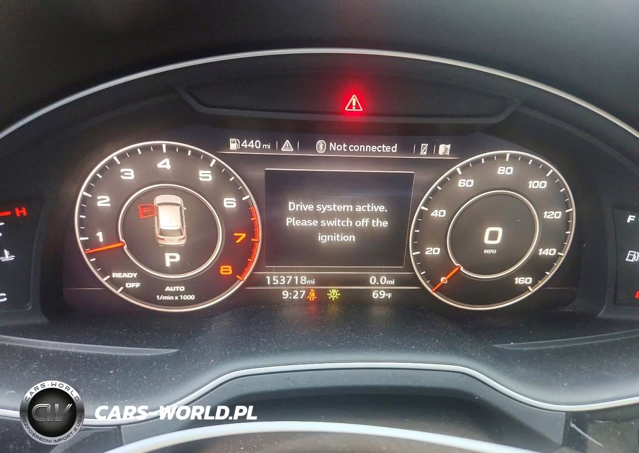 2018 Audi Q7 Premium Plus VIN:WA1LAAF76JD004742 - 9