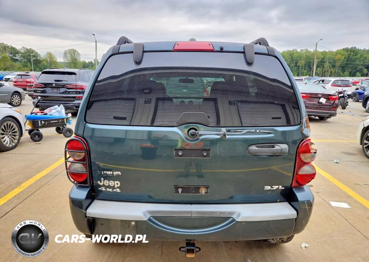 2005 Jeep Liberty Renegade VIN:1J4GL38K15W688618 - 6