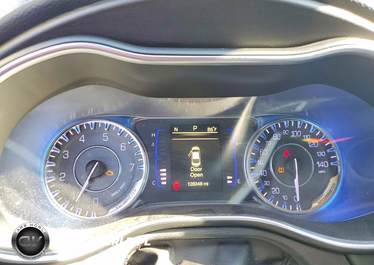 2016 Chrysler 200 Limited VIN:1C3CCCAB6GN169236 - 9