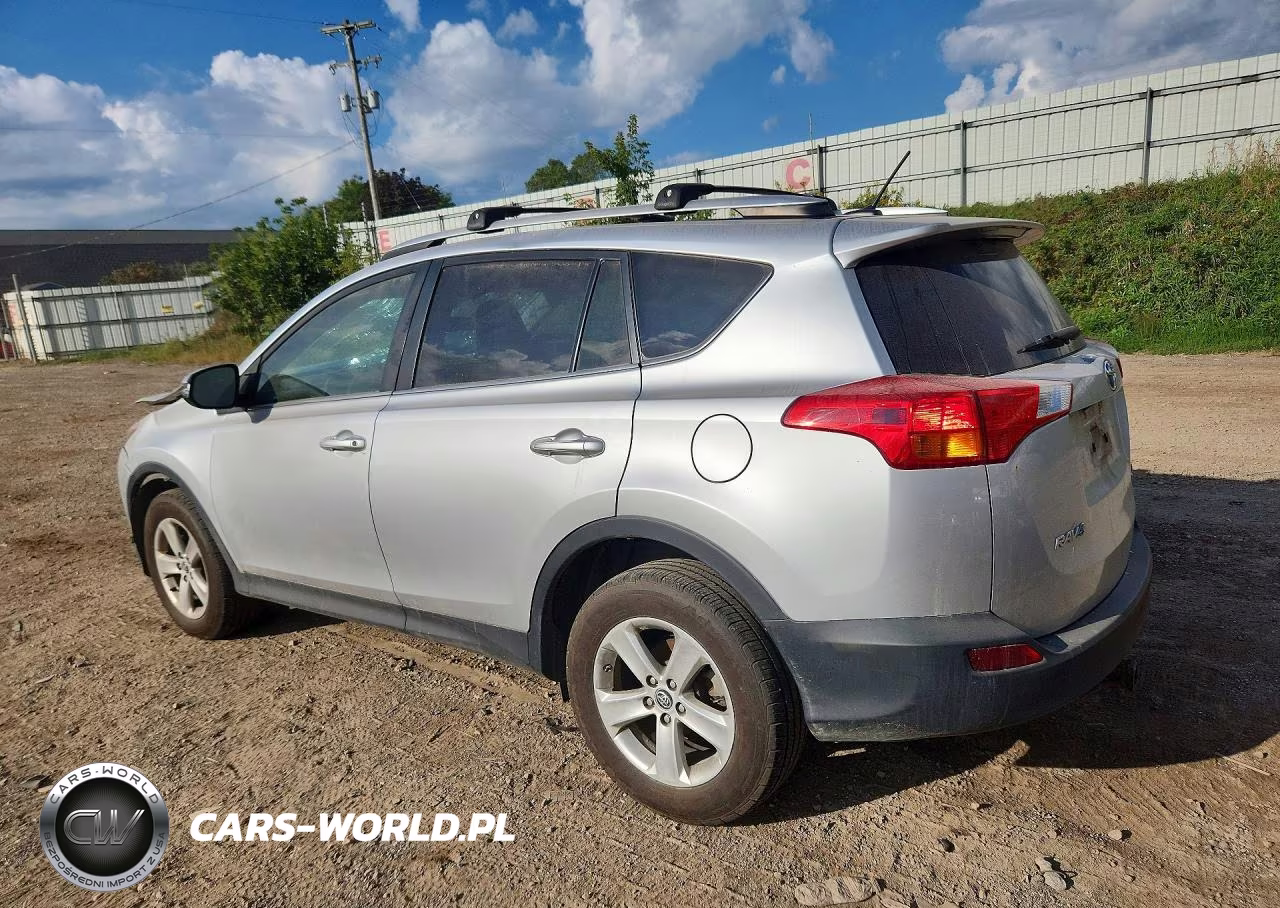 2015 Toyota Rav4 Xle VIN:2T3RFREV6FW324475 - 2