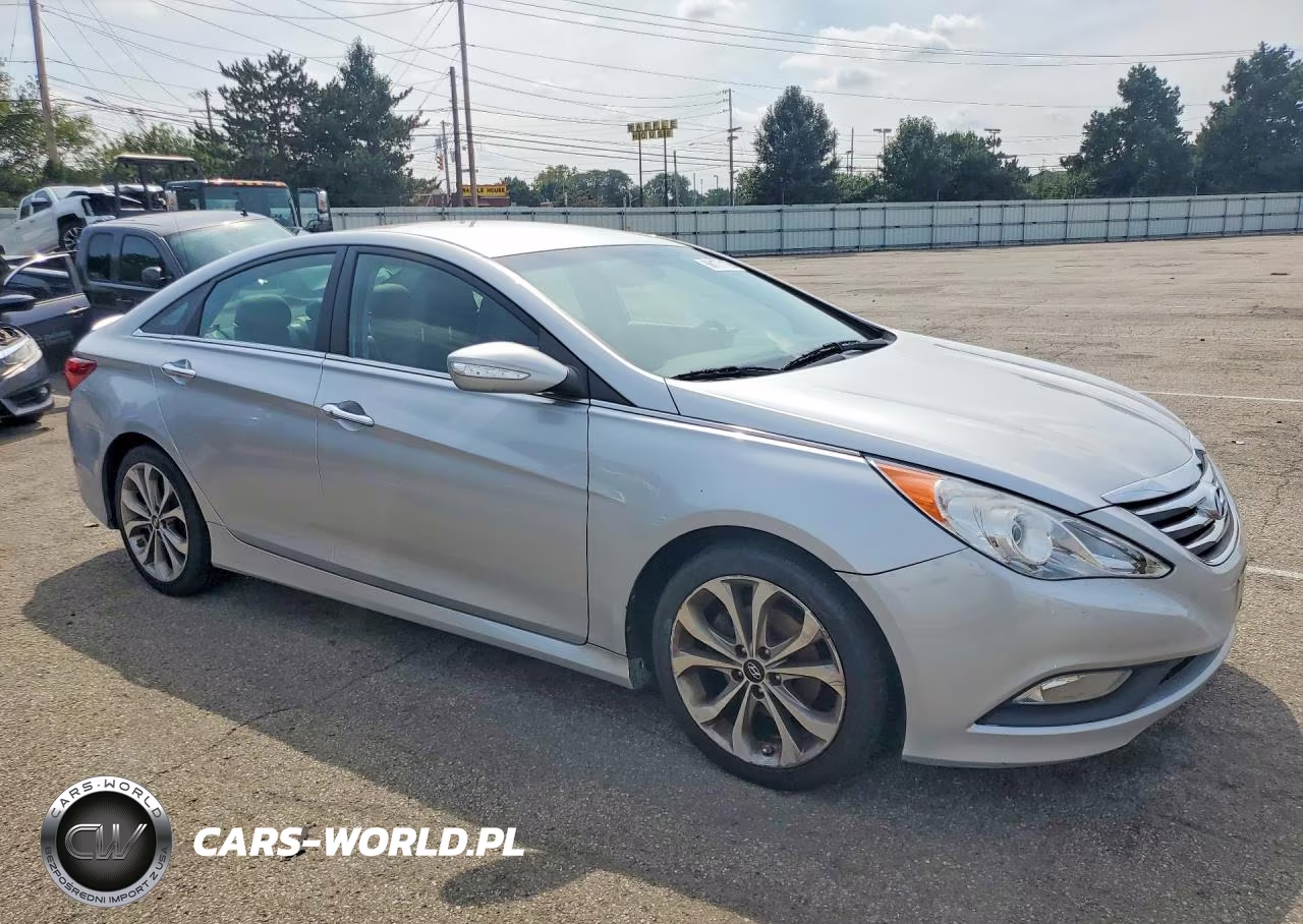 2014 Hyundai Sonata Se VIN:5NPEC4AC8EH868111 - 4