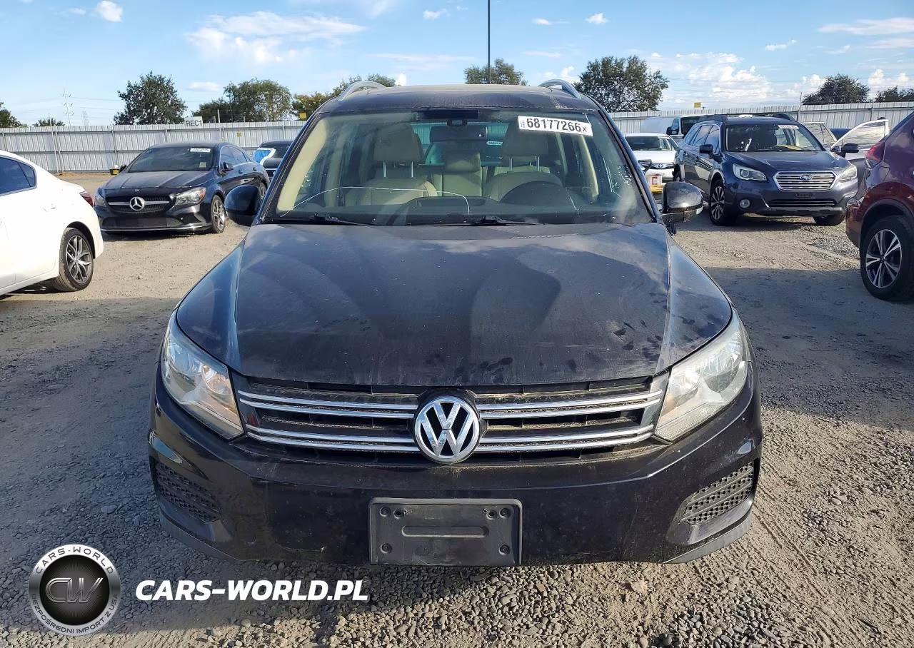 2017 Volkswagen Tiguan Wolfsburg VIN:WVGSV7AX0HK016693 - 5