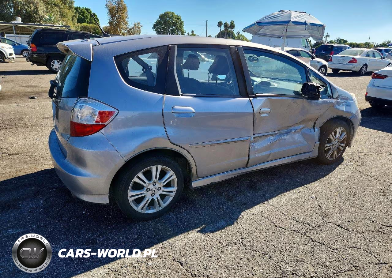 2009 Honda Fit Sport VIN:JHMGE87489S054055 - 3