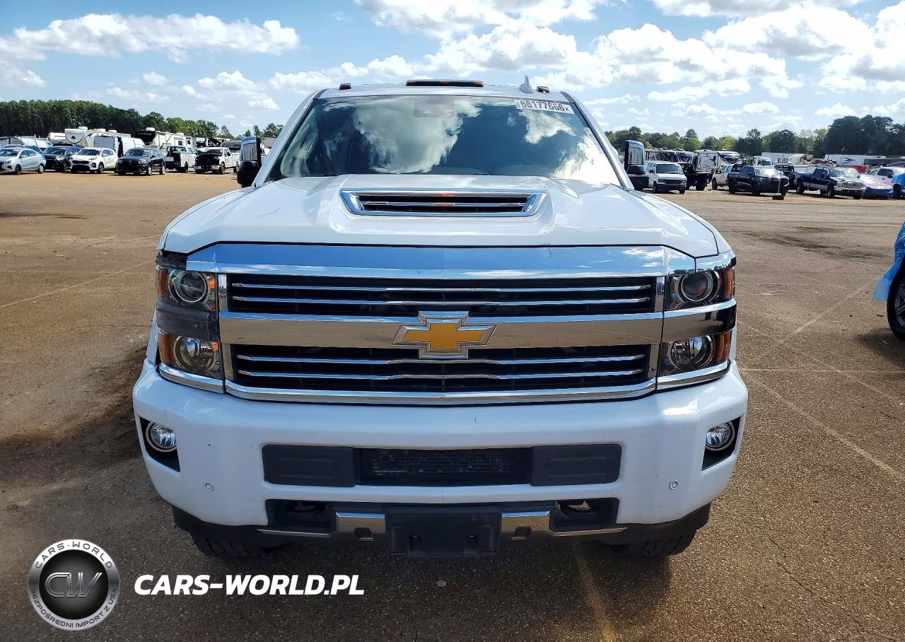 2018 Chevrolet Silverado K2500 High Country VIN:1GC1KXEYXJF249636 - 5