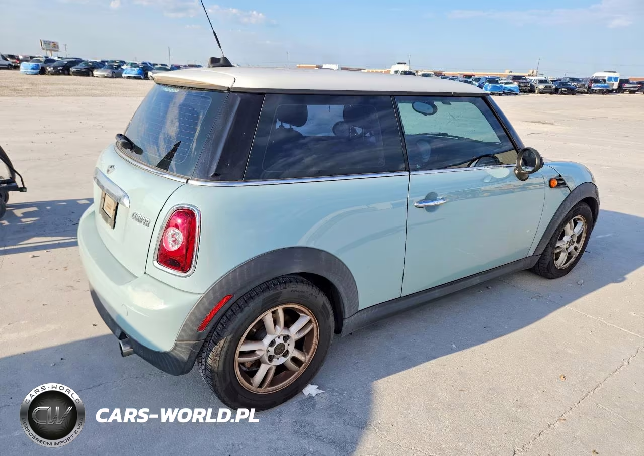 2013 Mini Cooper VIN:WMWSU3C50DT687682 - 3
