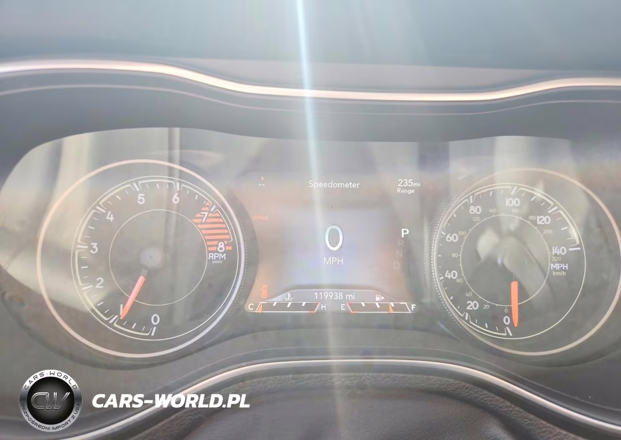 2019 Jeep Cherokee Trailhawk VIN:1C4PJMBX6KD422279 - 9