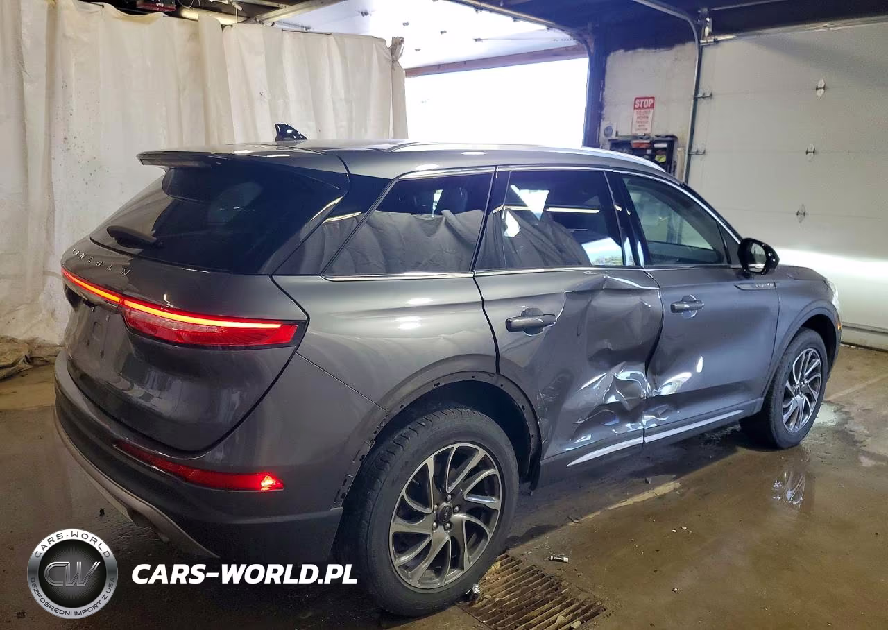 2021 Lincoln Corsair VIN:5LMCJ1D96MUL11075 - 3