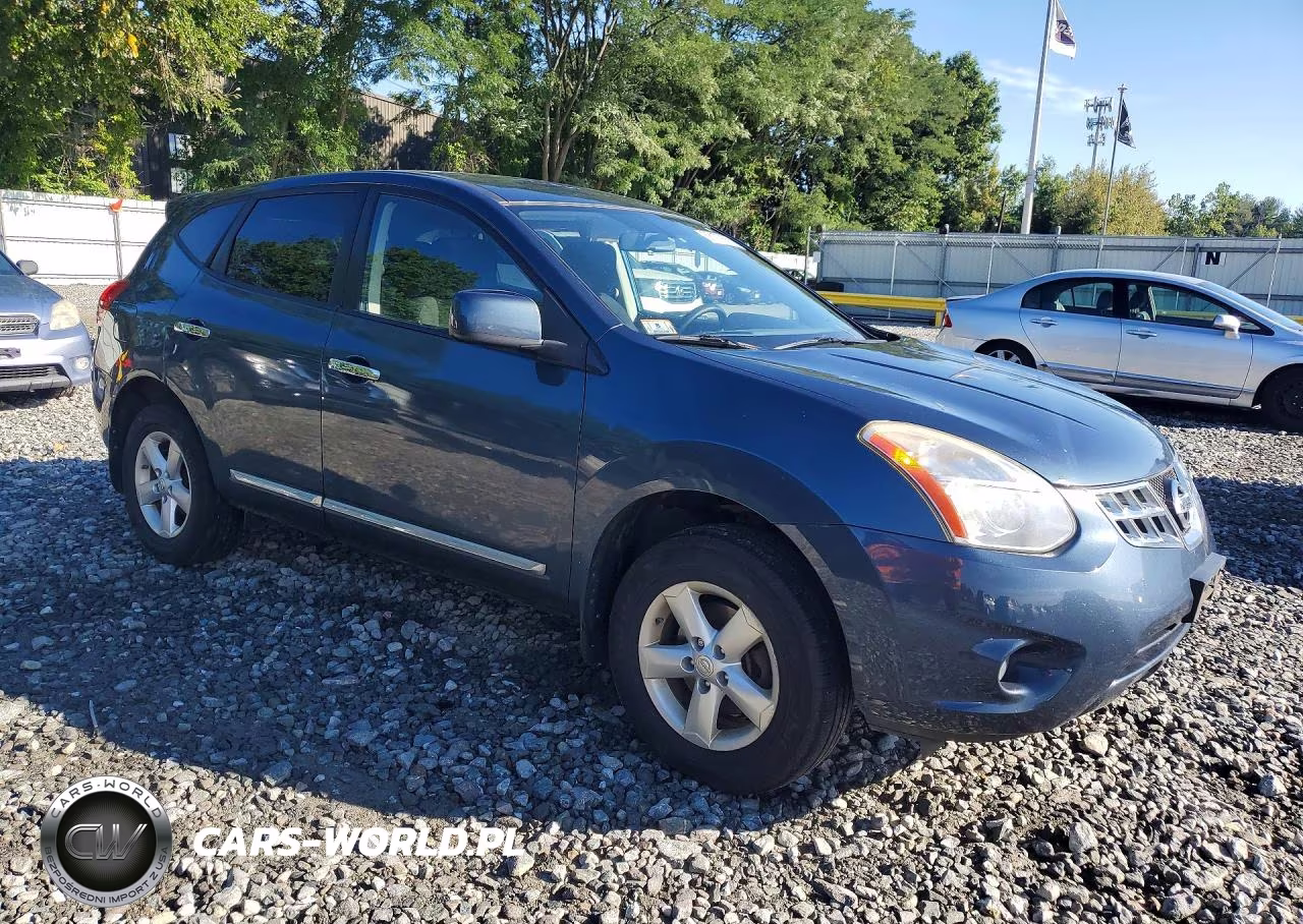 2013 Nissan Rogue S VIN:JN8AS5MV8DW605134 - 4