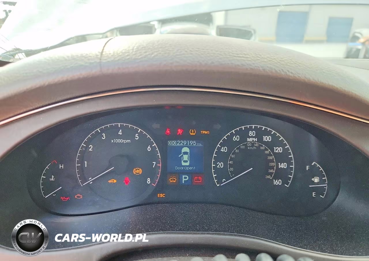 2009 Hyundai Genesis 3.8L VIN:KMHGC46E79U032865 - 9