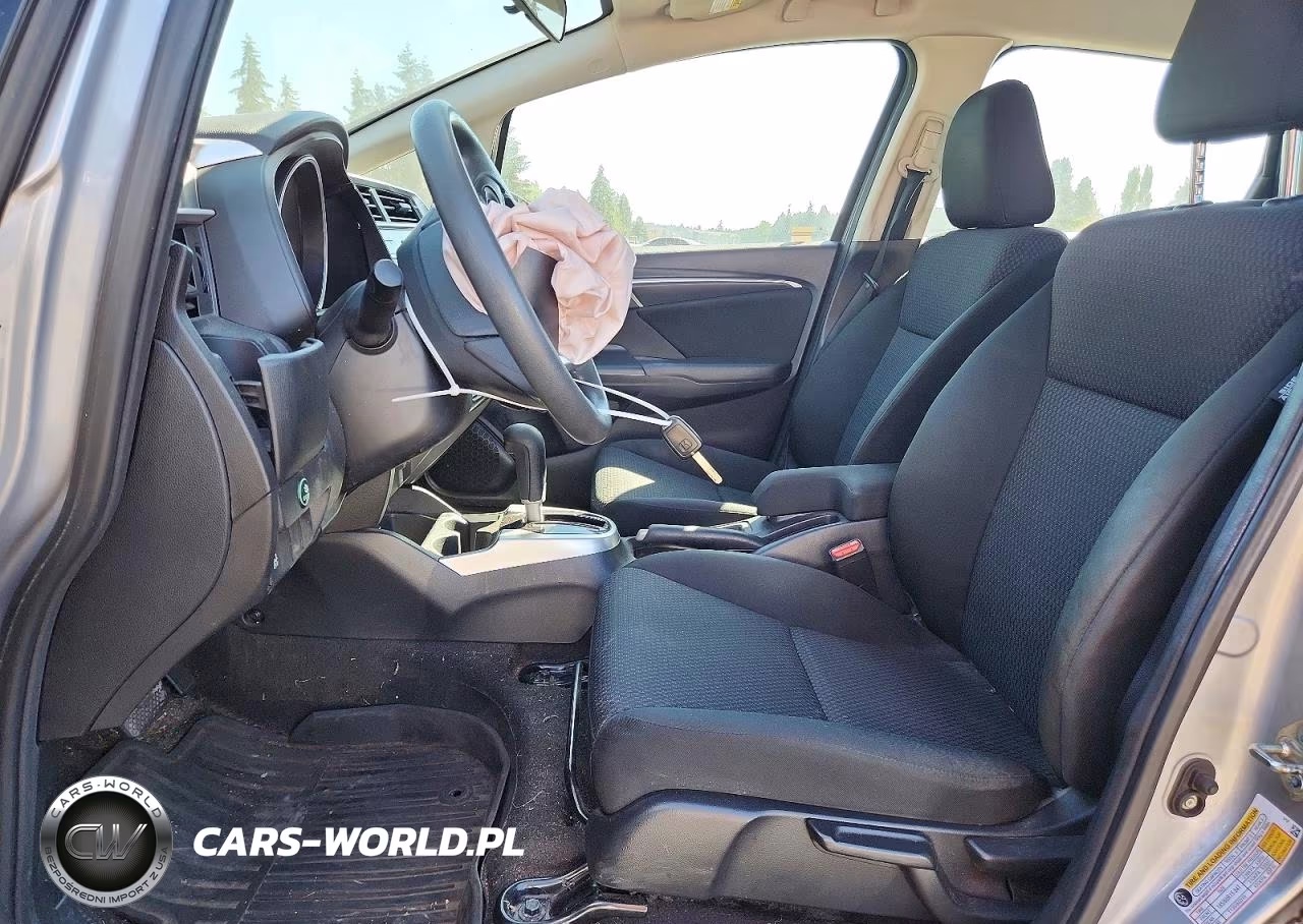 2019 Honda Fit Lx VIN:3HGGK5H45KM704922 - 7