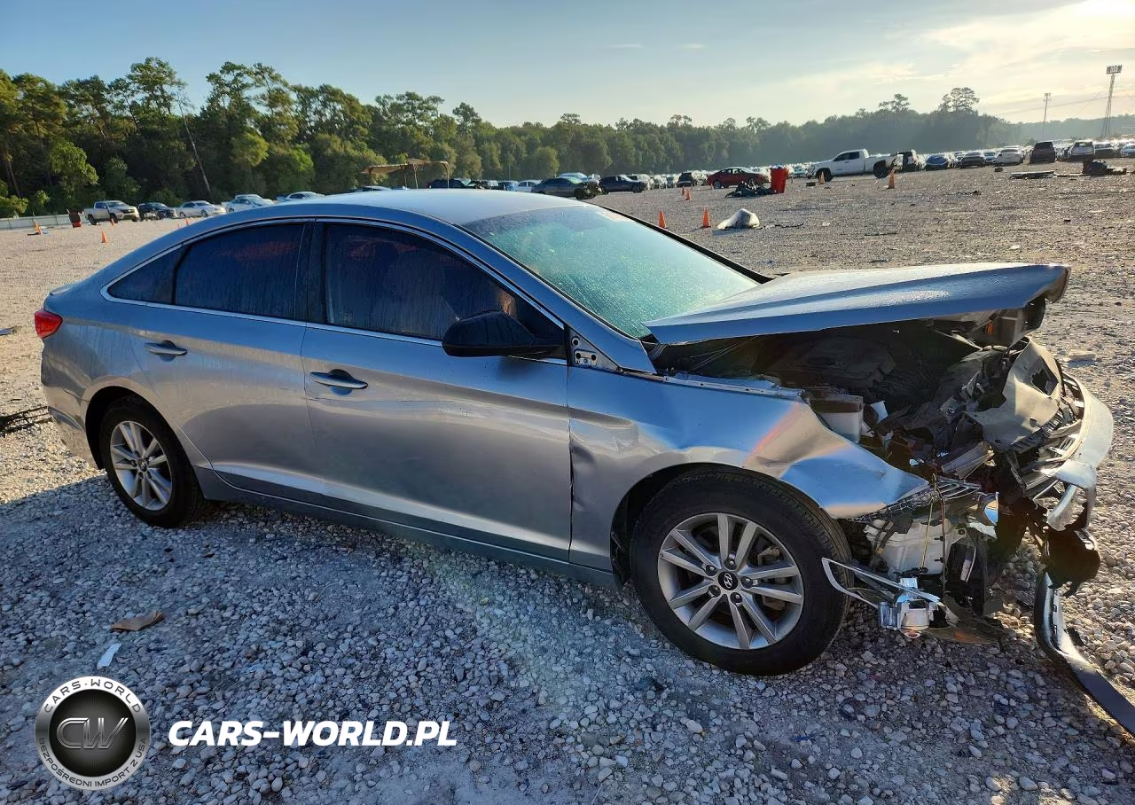 2017 Hyundai Sonata VIN:5NPE24AF1HH458817 - 4