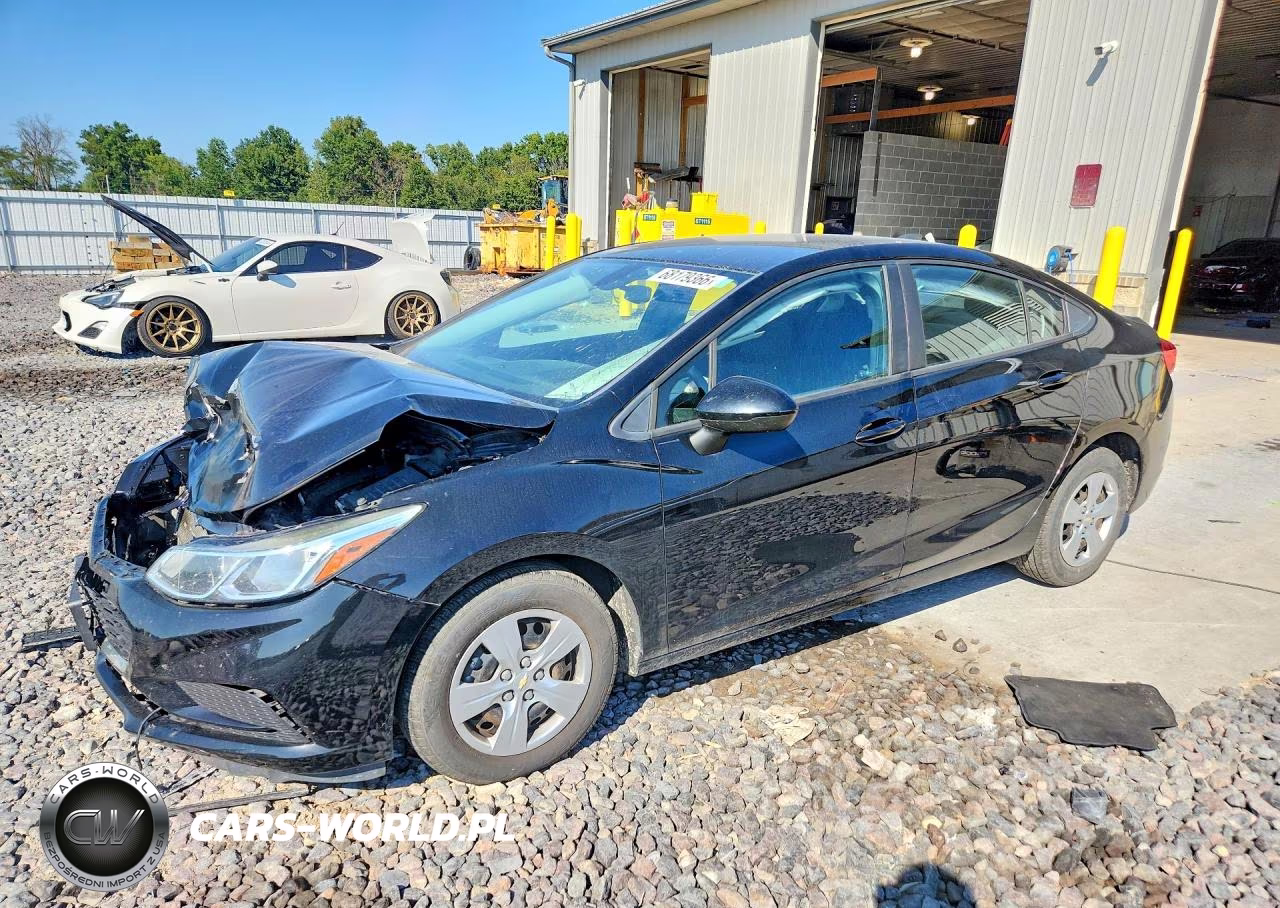 2017 Chevrolet Cruze Ls – zdjęcie 1 z 12