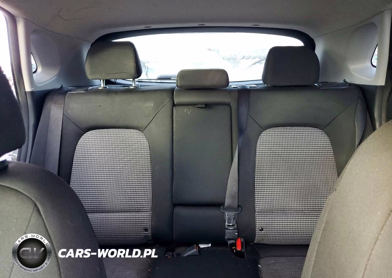 2021 Hyundai Kona Se VIN:KM8K12AA8MU645983 - 10