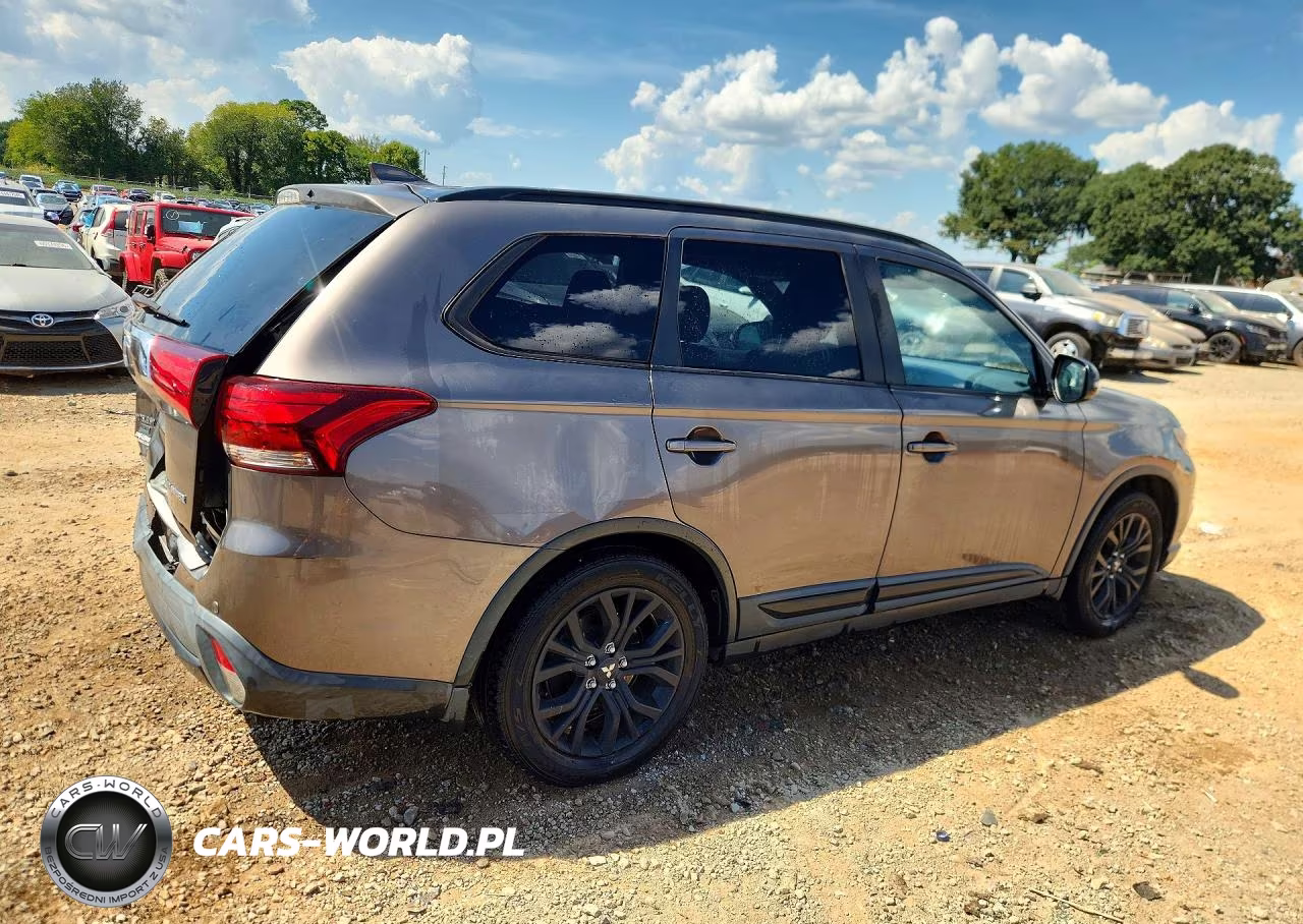2018 Mitsubishi Outlander Se VIN:JA4AD3A33JZ019572 - 3