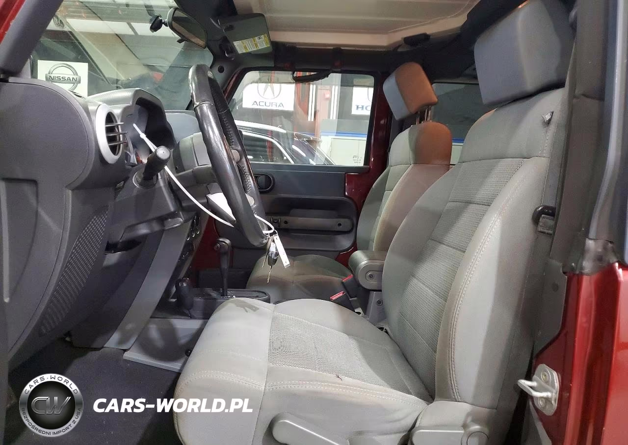 2008 Jeep Wrangler Sahara VIN:1J4FA541X8L512781 - 7