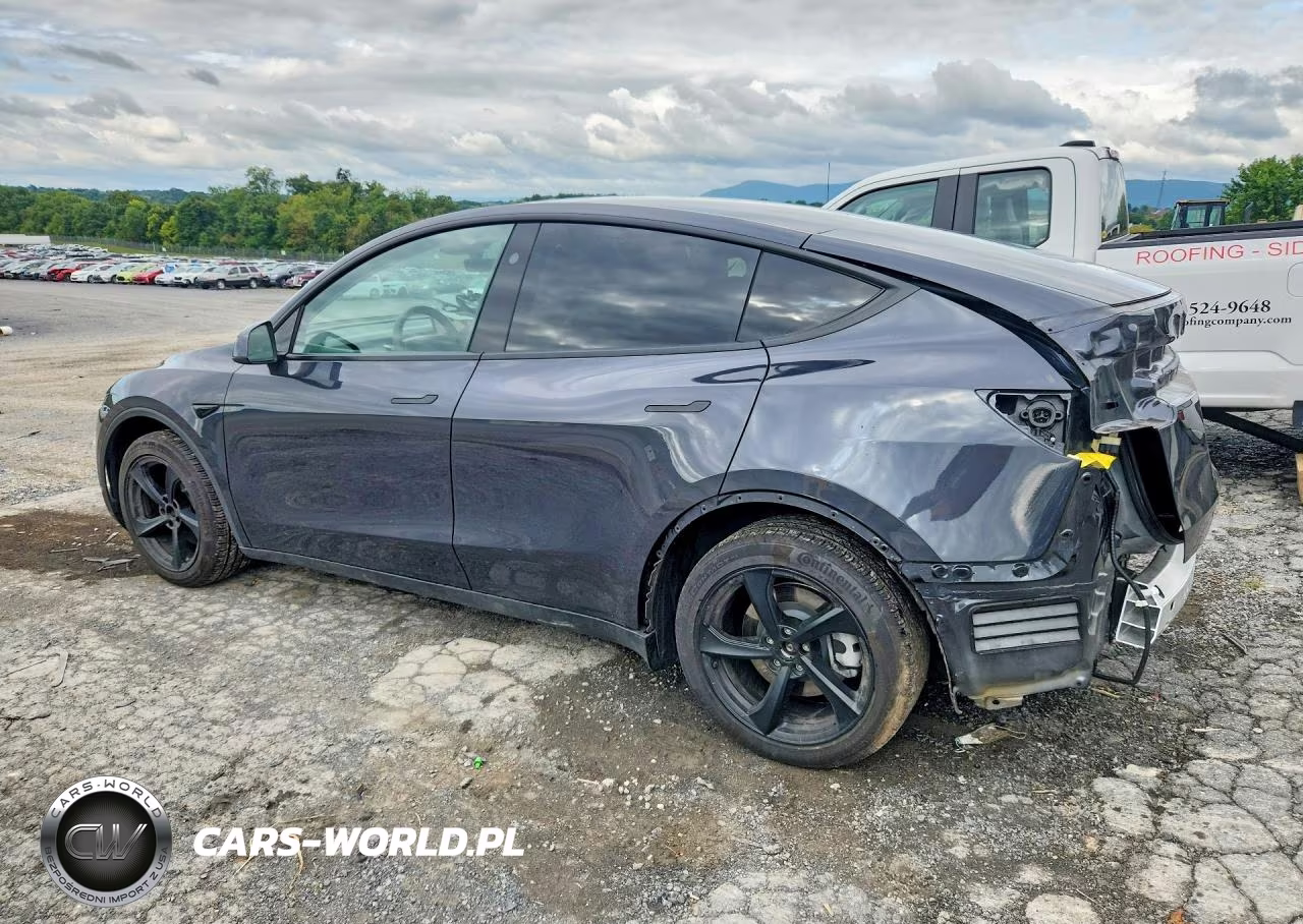 2026 Tesla Model Y VIN:7SAYGDEEXTF364395 - 2