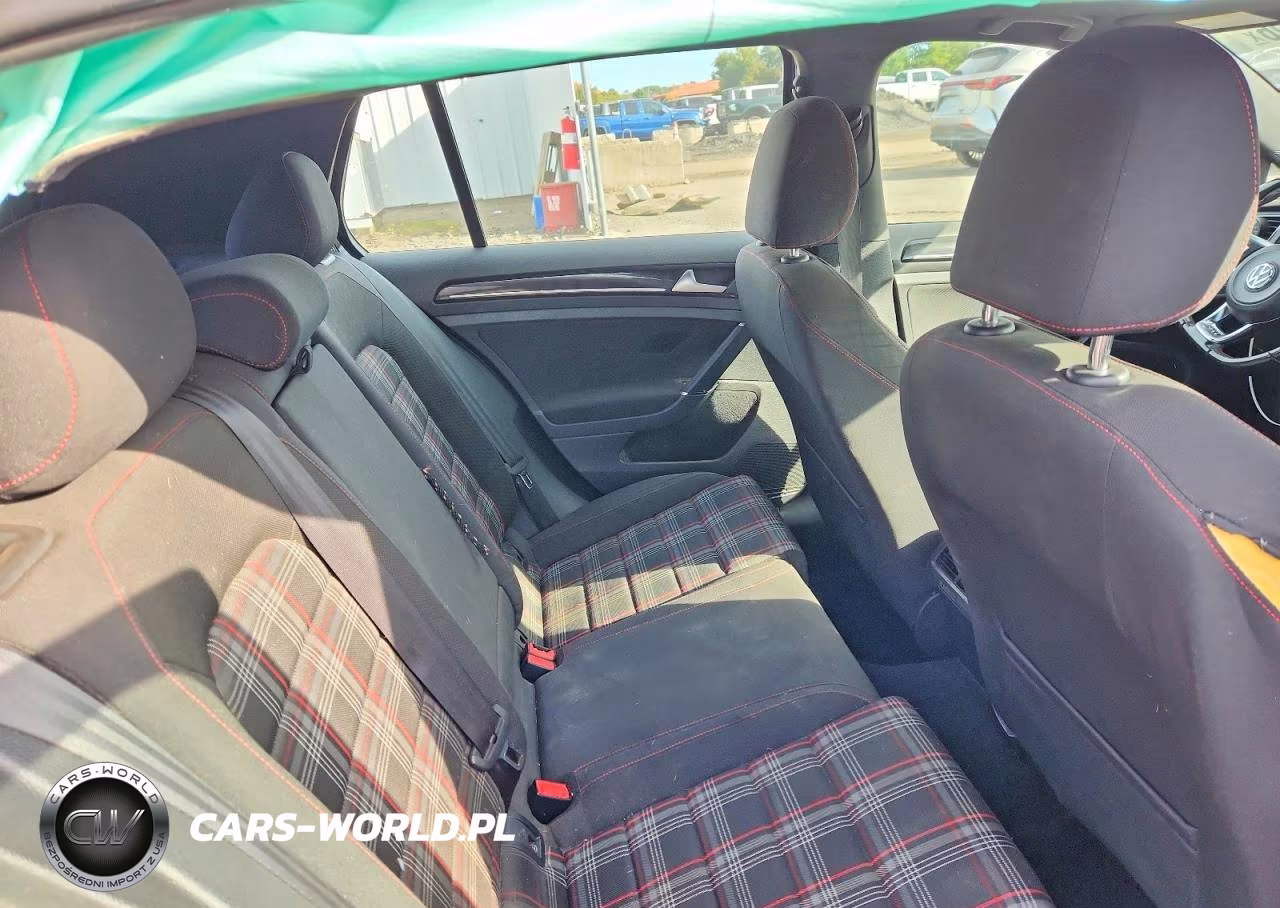 2015 Volkswagen Gti VIN:3VW5T7AUXFM015826 - 10