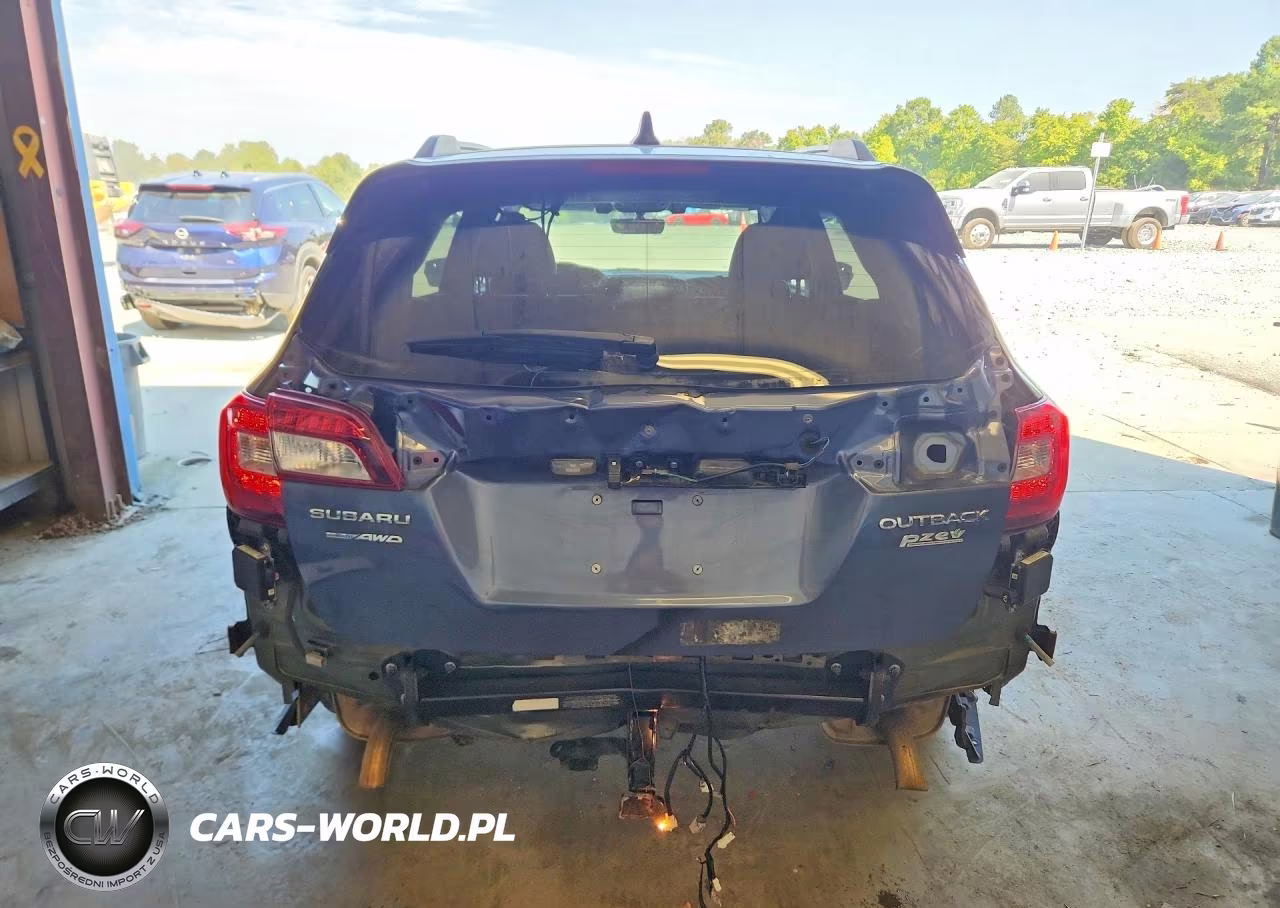 2017 Subaru Outback Touring VIN:4S4BSETCXH3269442 - 6