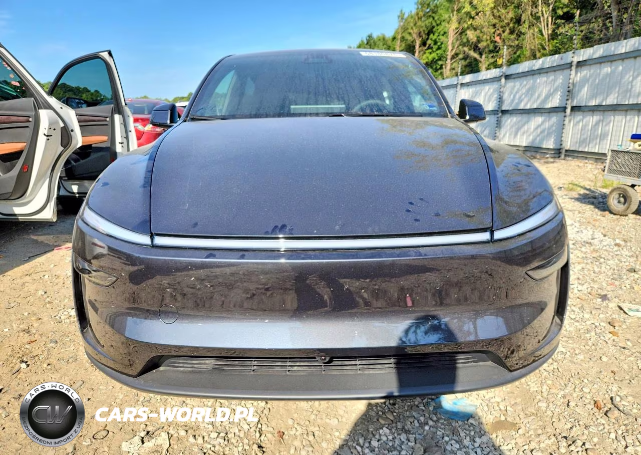 2026 Tesla Model Y VIN:7SAYGDED5TF695926 - 5
