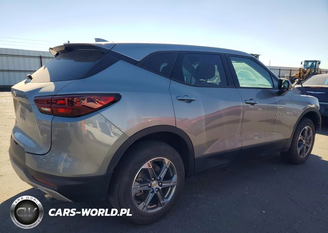 2024 Chevrolet Blazer 2Lt VIN:3GNKBCR40RS159947 - 3
