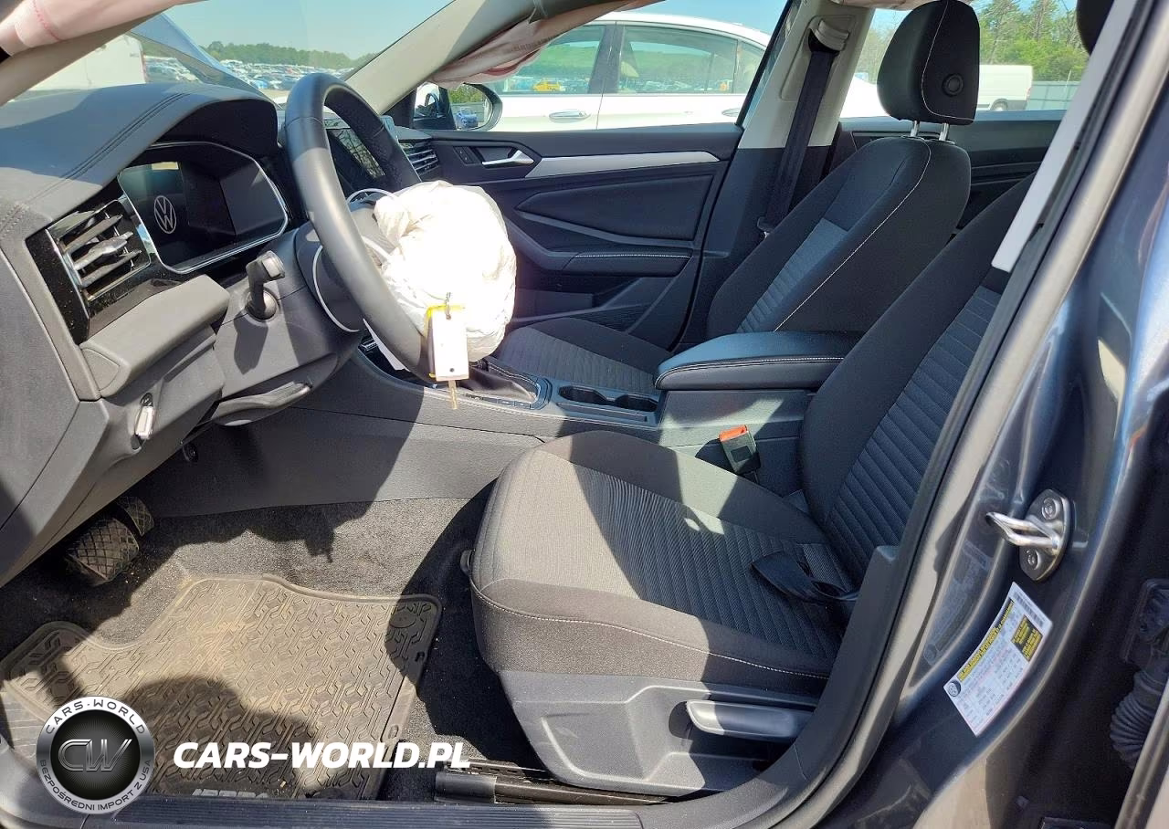 2026 Volkswagen Jetta S VIN:3VW5W7BU2TM002280 - 7