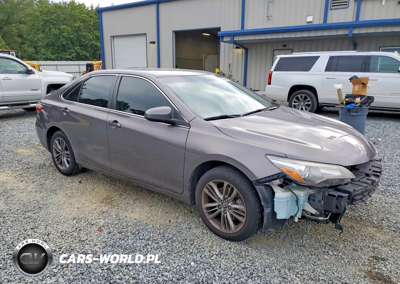 2017 Toyota Camry Se VIN:4T1BF1FKXHU355750 - 4