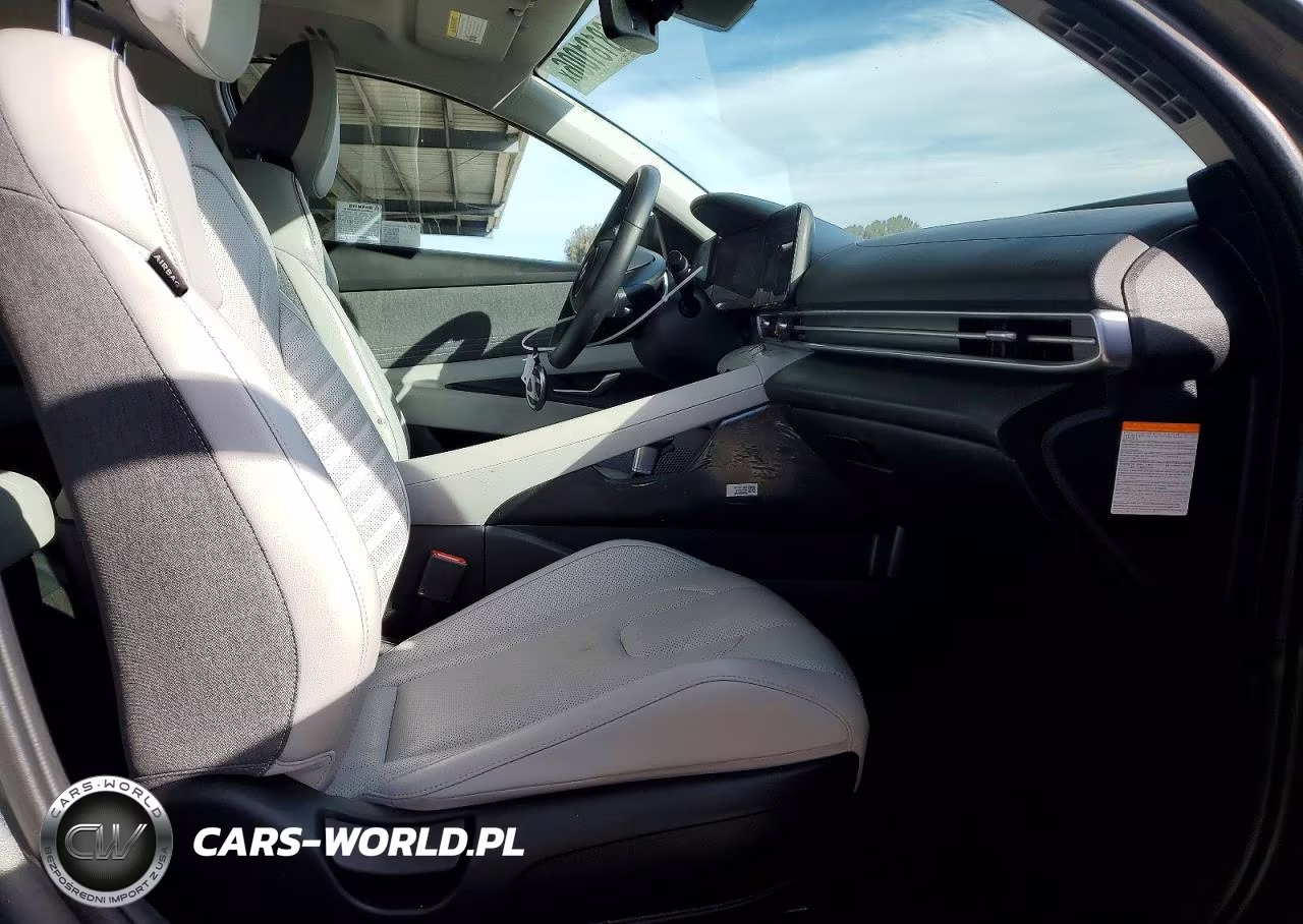2025 Hyundai Elantra Limited VIN:KMHLN4DJ0SU147290 - 7