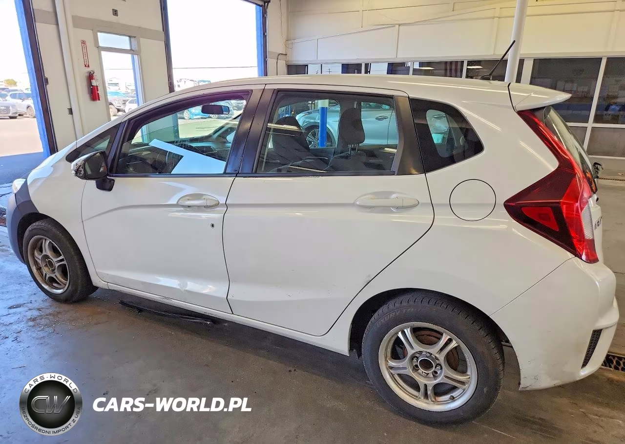 2017 Honda Fit Lx VIN:3HGGK5H50HM705476 - 2