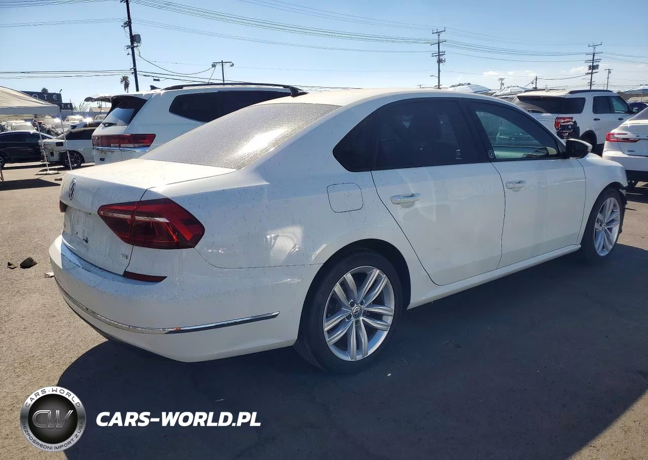 2019 Volkswagen Passat Wolfsburg VIN:1VWLA7A33KC002660 - 3