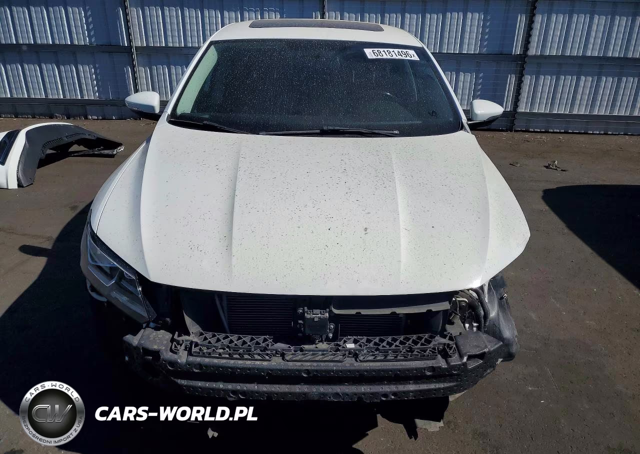 2019 Volkswagen Passat Wolfsburg VIN:1VWLA7A33KC002660 - 5