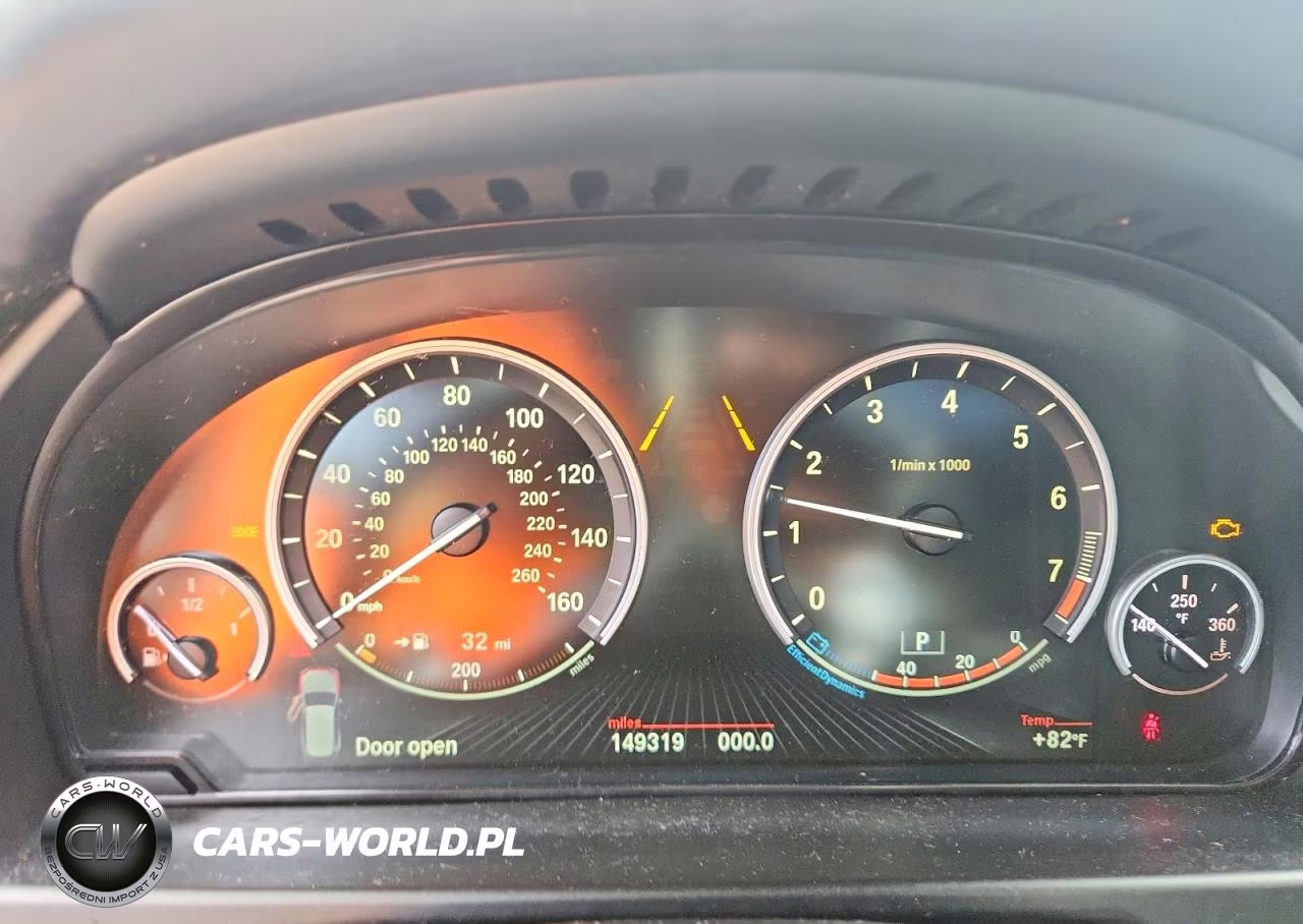 2015 BMW X5 xDrive50I VIN:5UXKR6C57F0J76043 - 9
