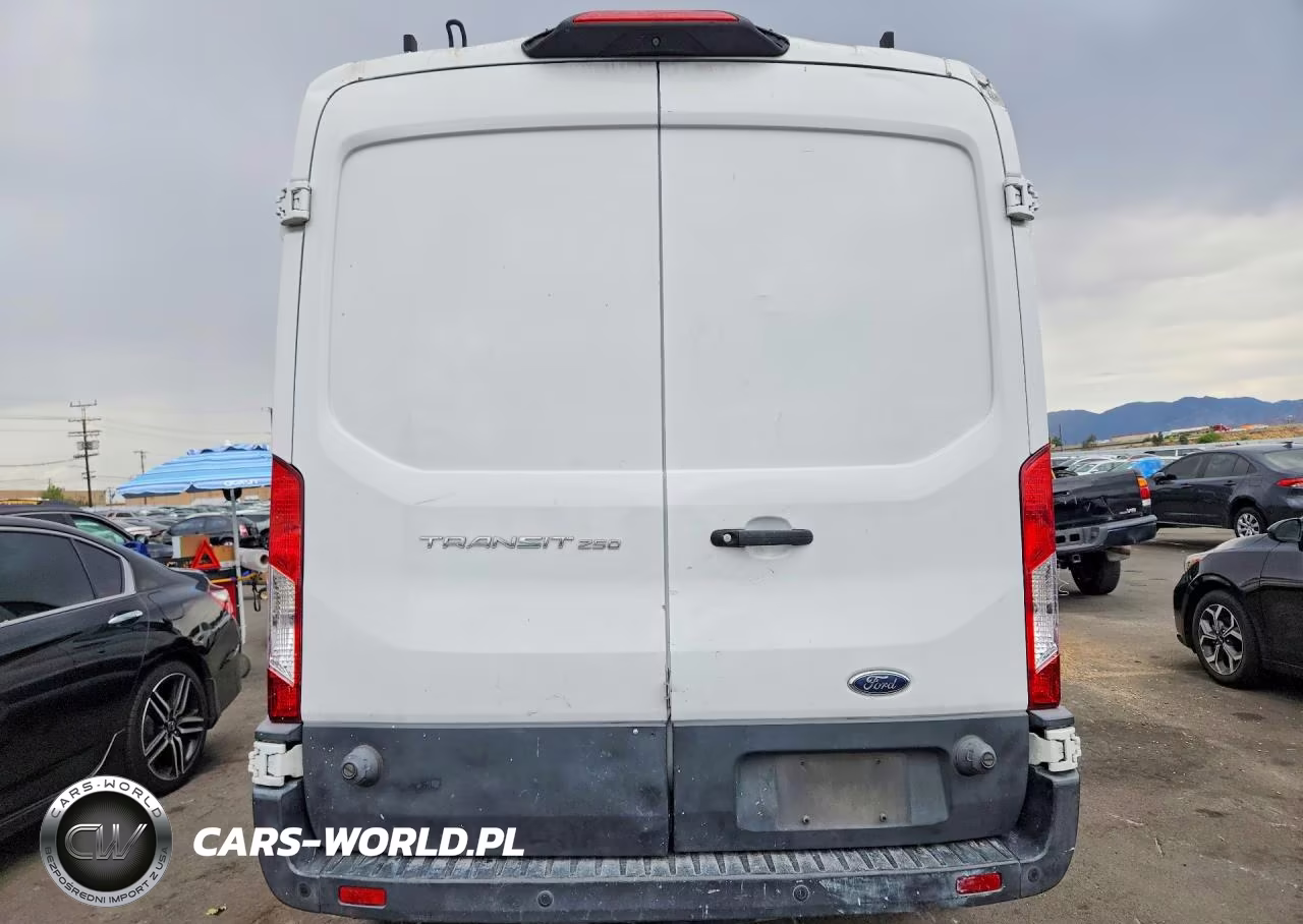 2018 Ford Transit T-250 VIN:1FTYR2CMXJKA13704 - 6
