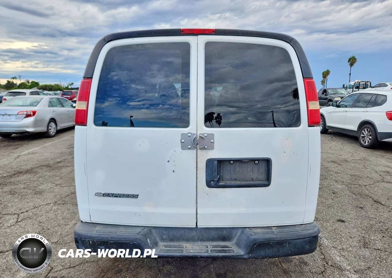2004 Chev Express VIN:1GCGG25V871100832 - 6