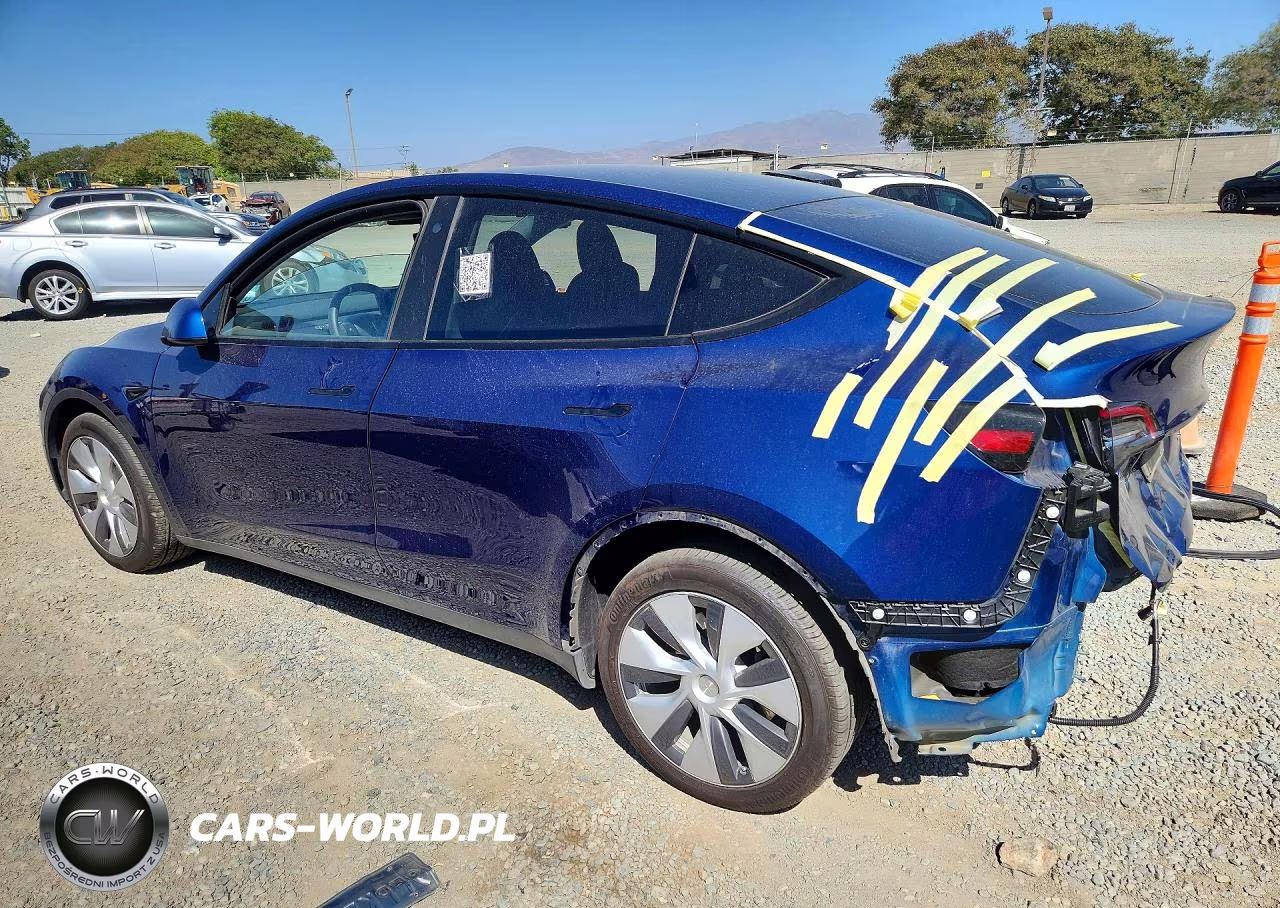 2023 Tesla Model Y VIN:7SAYGDEE3PA086541 - 2