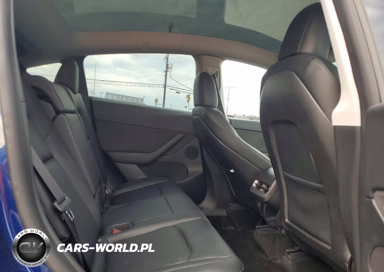 2022 Tesla Model Y VIN:7SAYGDEF8NF404601 - 11
