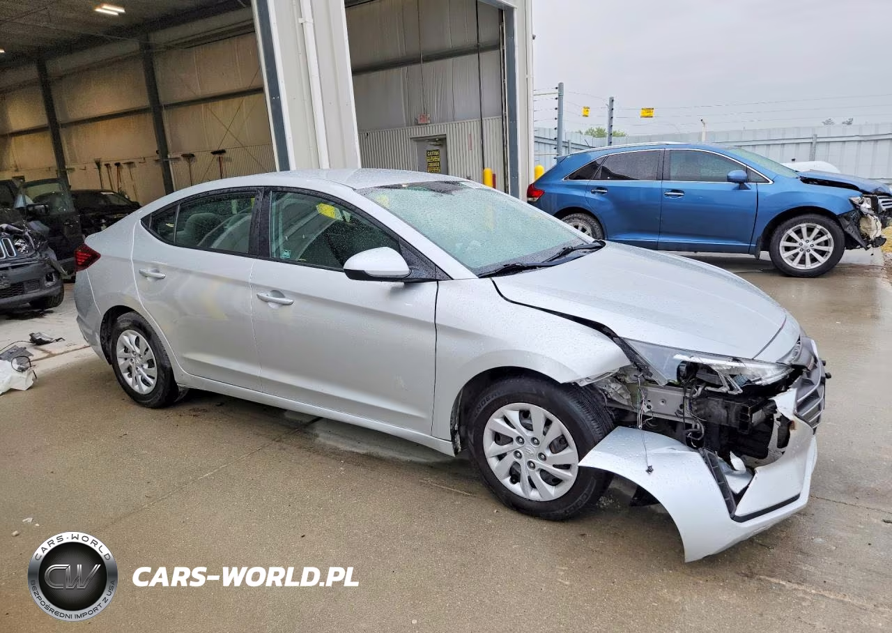 2019 Hyundai Elantra Se VIN:5NPD74LF9KH495776 - 4