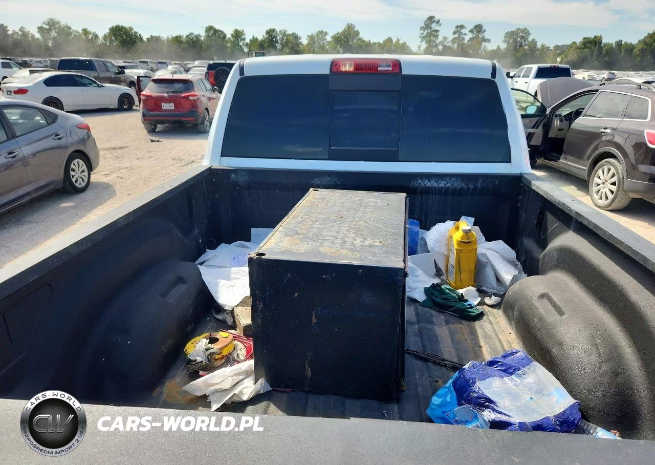 2024 Ram 2500 Tradesman VIN:3C6UR5CL0RG102893 - 10