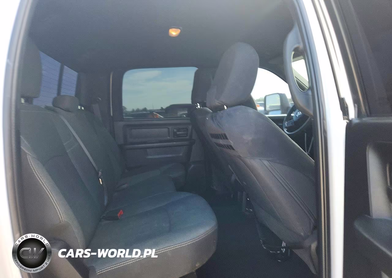 2024 Ram 2500 Tradesman VIN:3C6UR5CL0RG102893 - 11