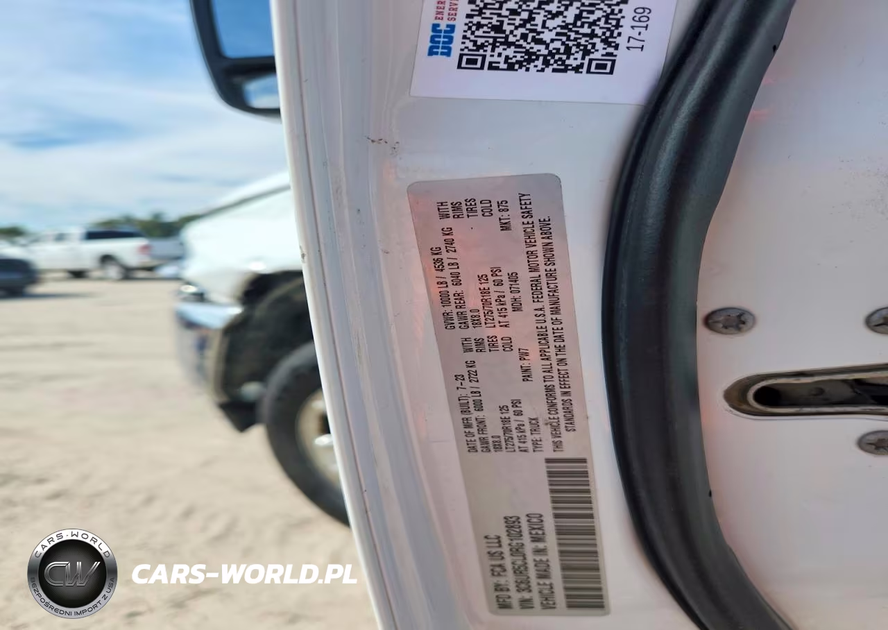 2024 Ram 2500 Tradesman VIN:3C6UR5CL0RG102893 - 13