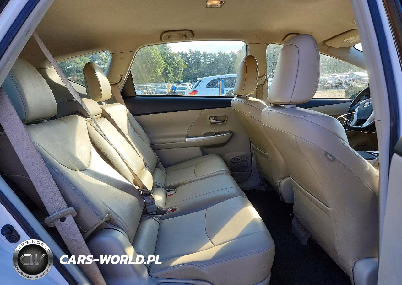 2013 Toyota Prius V Five VIN:JTDZN3EU8D3215927 - 11