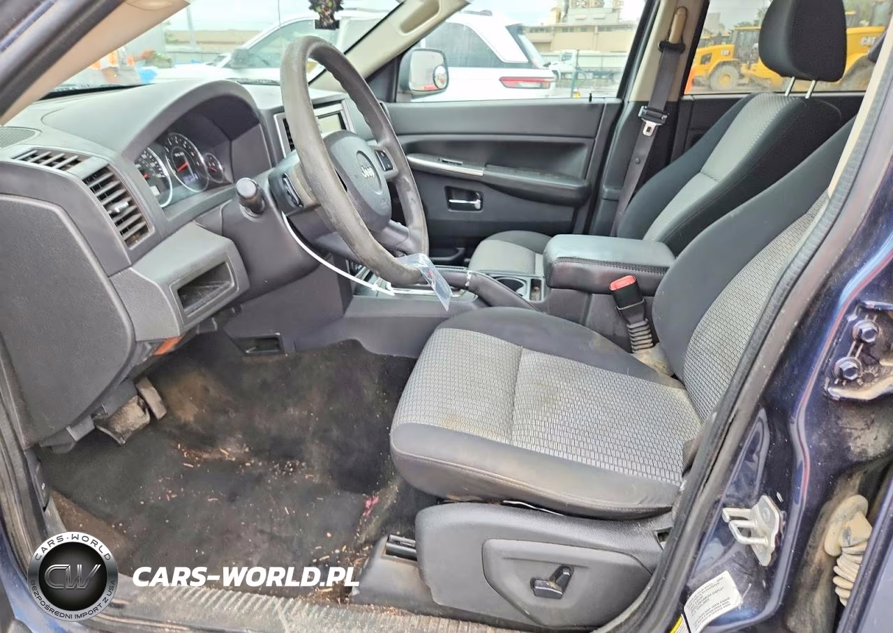 2010 Jeep Grand Cherokee Laredo VIN:1J4PR4GK1AC116515 - 7