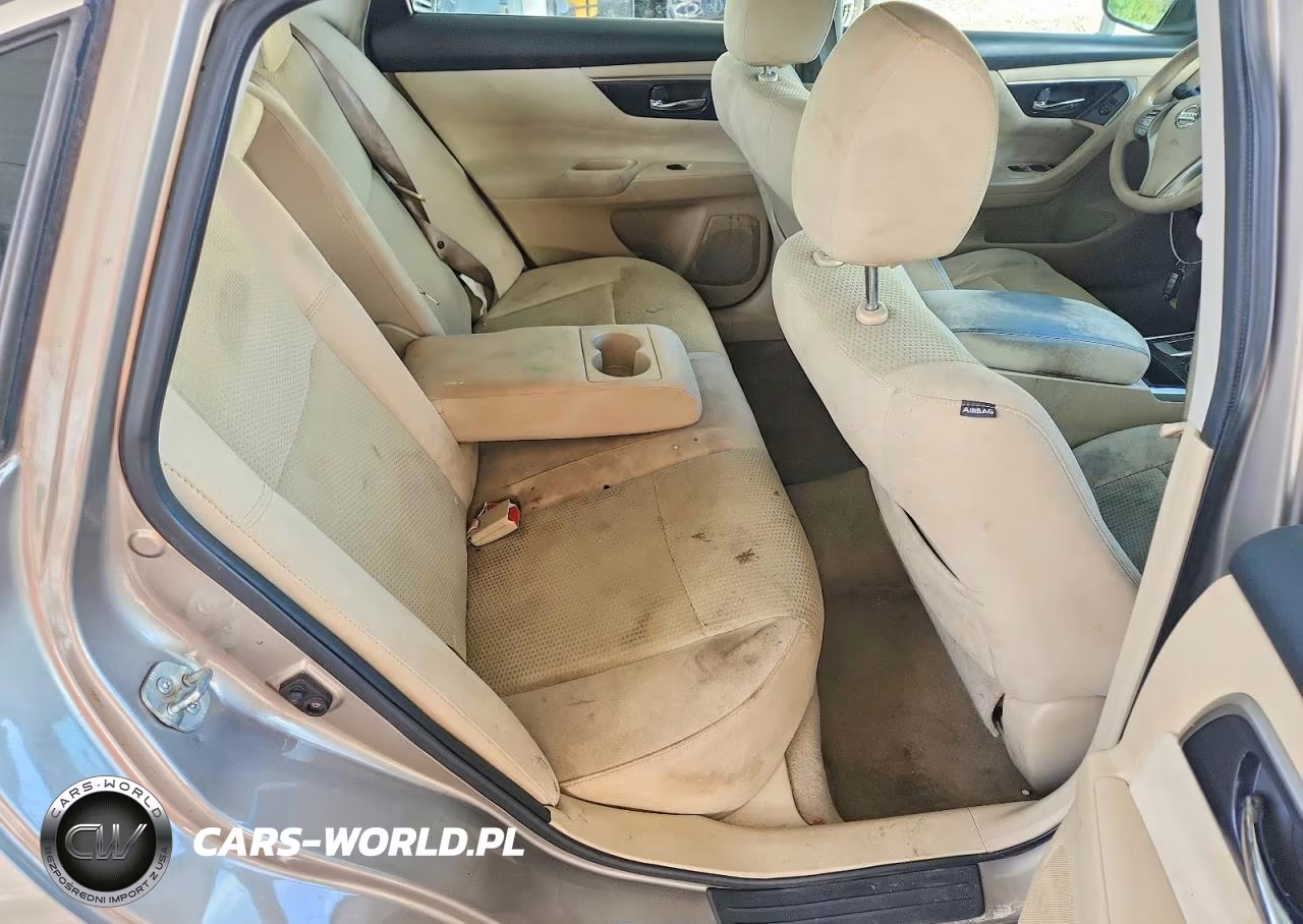 2014 Nissan Altima 2.5 S VIN:1N4AL3AP3EN334256 - 10