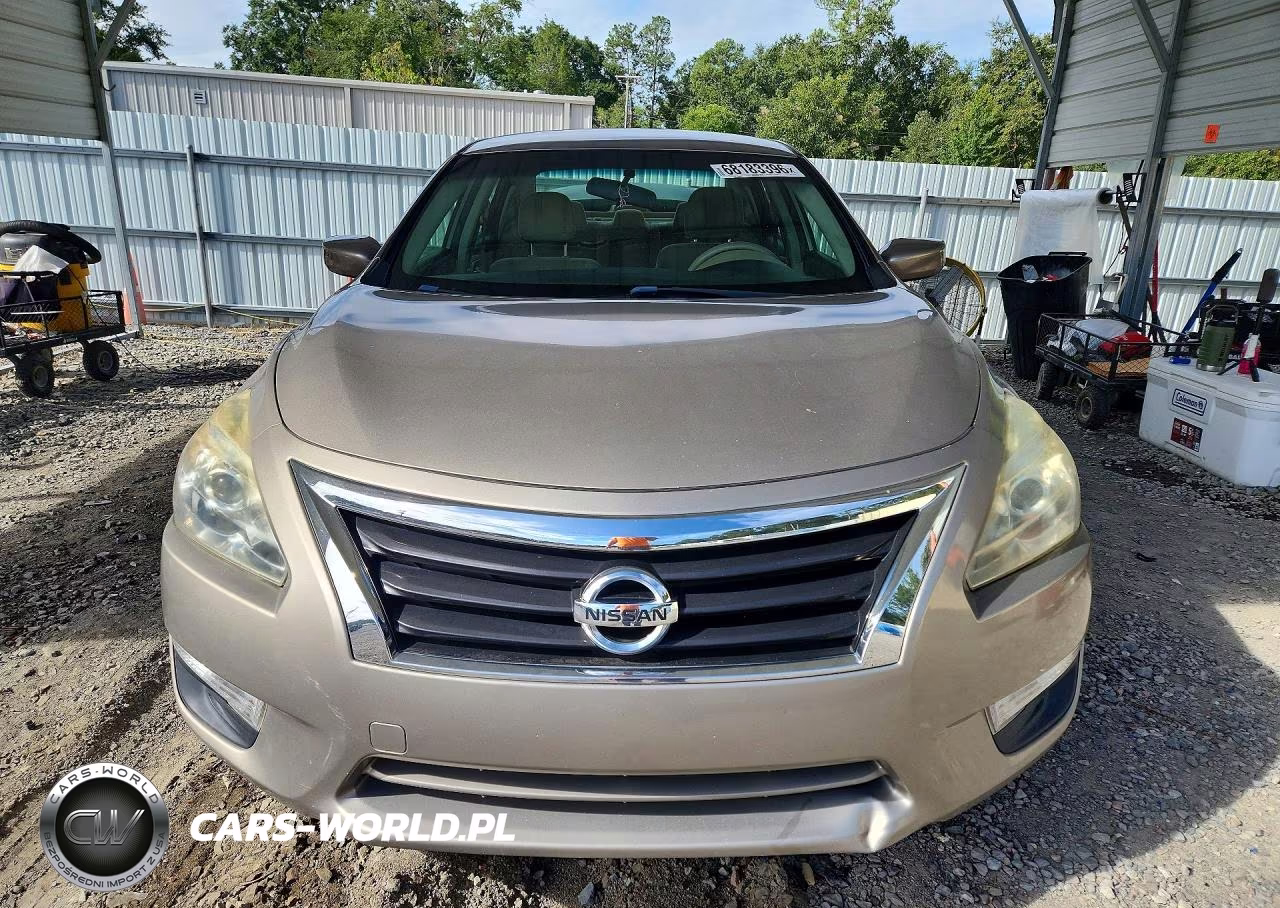 2014 Nissan Altima 2.5 S VIN:1N4AL3AP3EN334256 - 5