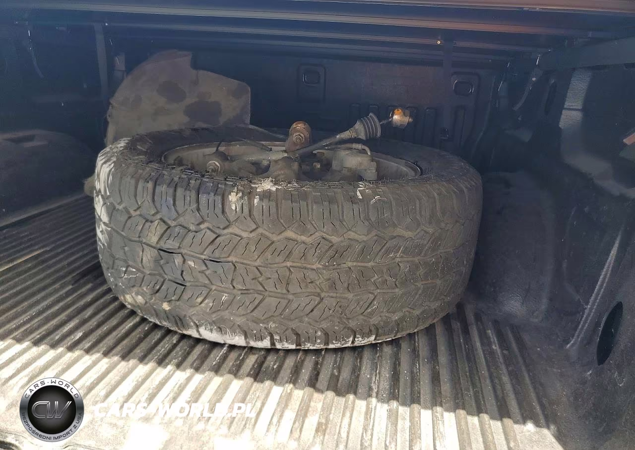 2018 Chevrolet Silverado C1500 Lt VIN:1GCRCREH2JZ178538 - 12