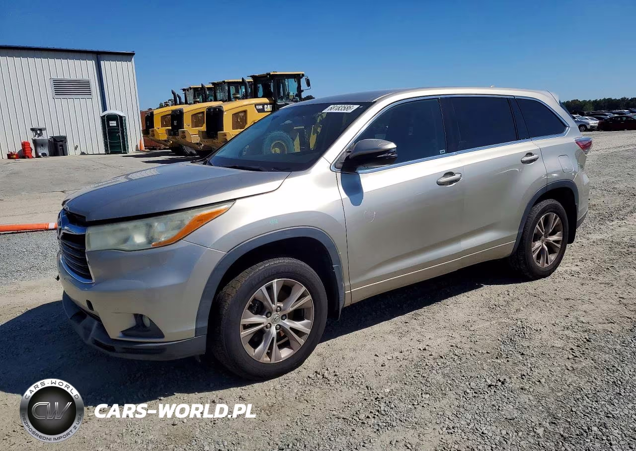 2014 Toyota Highlander Le Plus – zdjęcie 1 z 13